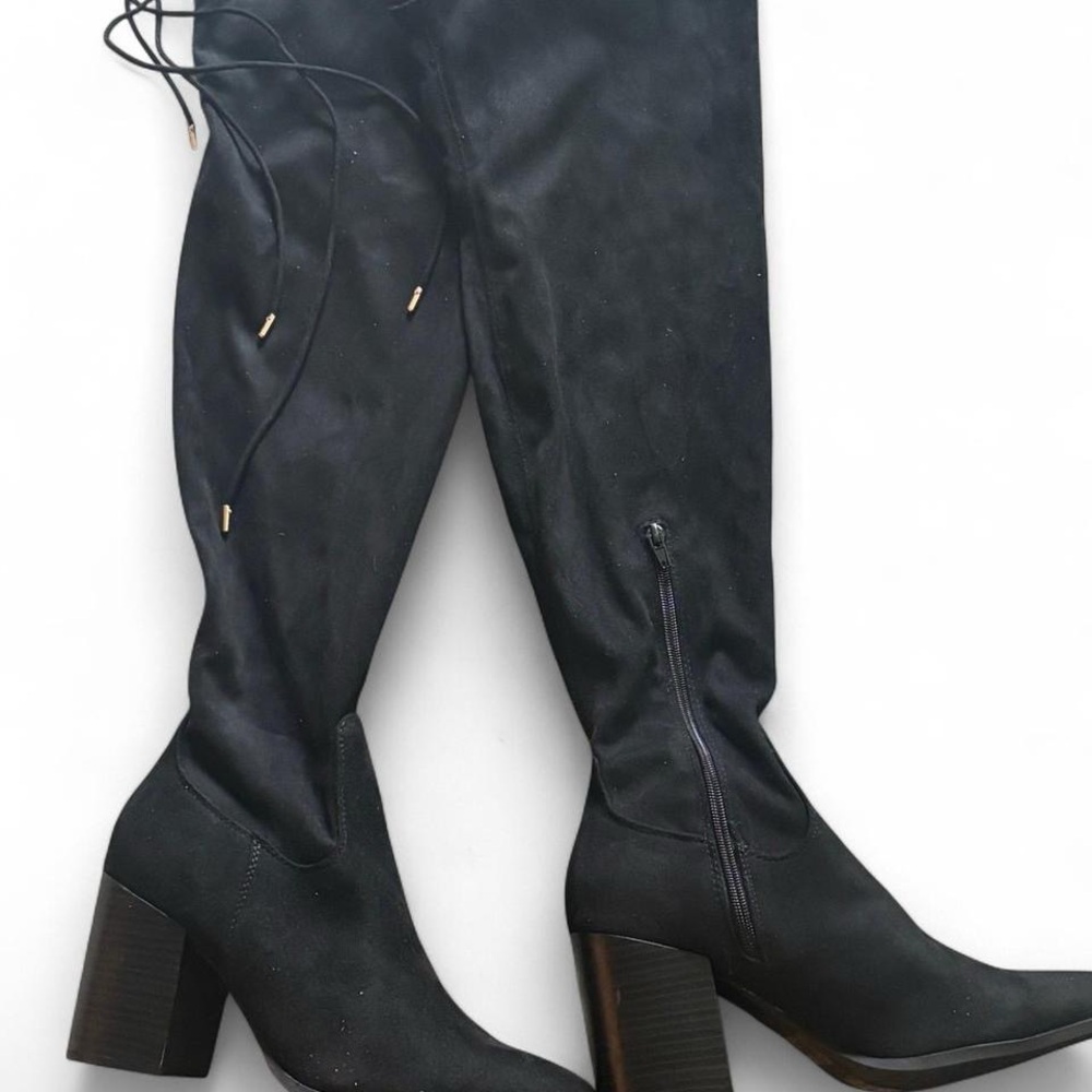Black Knee-High Women's Boots